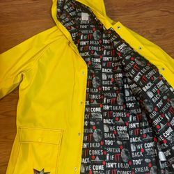 Stephen kings it georgie rain jacket adult medium Halloween costume