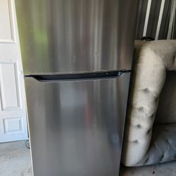  Frigidaire 20-cu ft  Refrigerator 