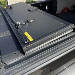 Trifold Hard Shell Bed Cover Rough Country