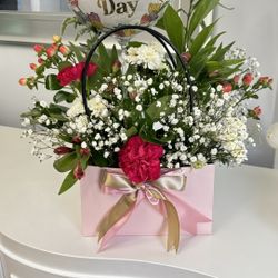 Mother’s Day Flower Arrangements 