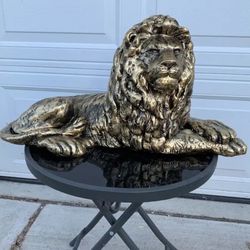 Laying Lion Statue