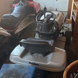 Poulan Riding Mower 