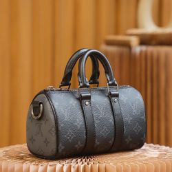 Louis Vuitton Keepall Street Bag