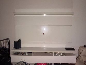 Floating tv wall unit
