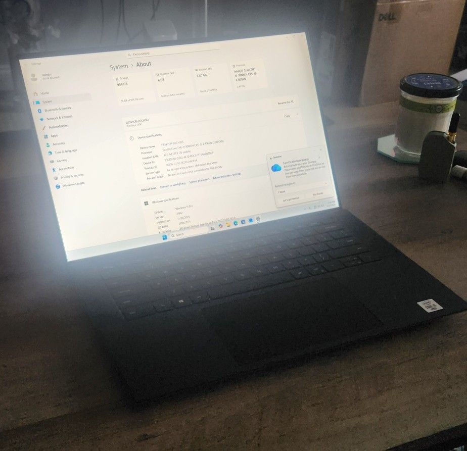 Dell Precision 5550 – i9 10885H vPro 32GB RAM 1TB SSD + Charger