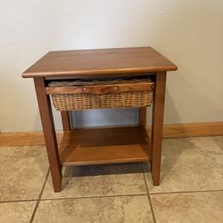 Darling Side table With Basket Drawer