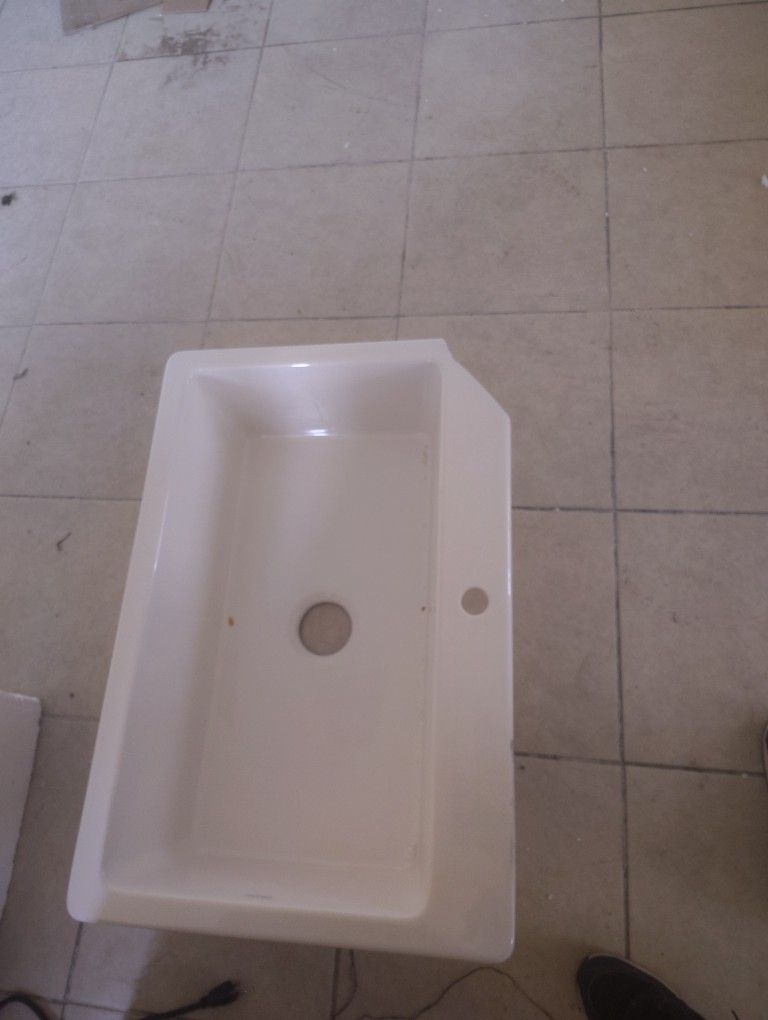 Saneux Matteo Washbasins