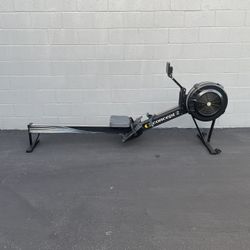 Concept2 Model D Rowing Machine with PM5 Monitor… Home Gym Fitness….