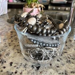 Mystery Jewelry Cup 
