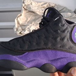 Nike air jordan , thirteen court purple men's size nine and a half