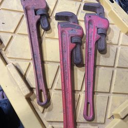 Pipe wrench