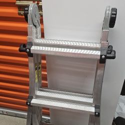 13ft Foldable Ladder