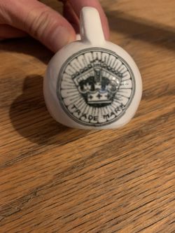 Porcelain Feeder