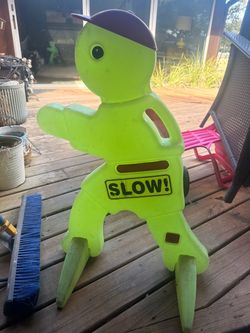 Slow Children at Play Safety Sign Figure