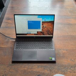 15.6" Dell i7, 16RAM, Nvdia GTX, 512GB Vostro 7500