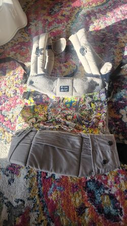 Lille Baby X Tokidoki Baby Carrier