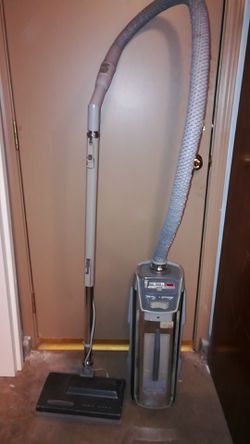 Vintage Electrolux Canister Vacuum With Extras