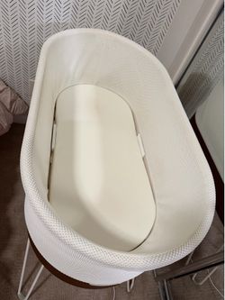 Snoo Smart Bassinet
