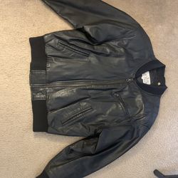 Men’s Size Medium Vintage Black Leather Jacket 