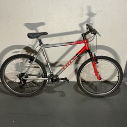 BICYCLE TREK 21 SPEED SIZE 26 BRAND NEW 