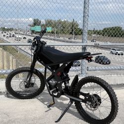 GT73 2025 - like new/550 miles 