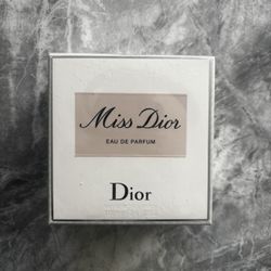 Miss Dior Perfume 