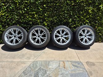 Model Y 19" Wheels & Tires Takeoffs