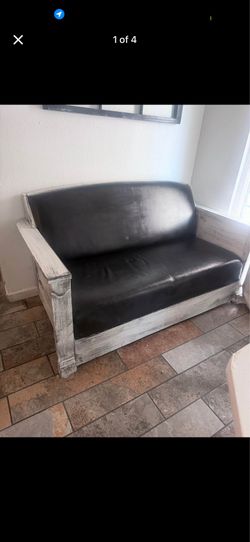 Love Seat/Booth (78247)