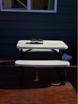 Kids picnic table