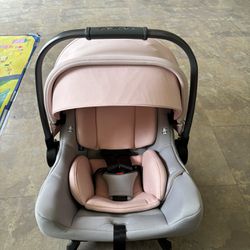 Nuna Infant Car seat