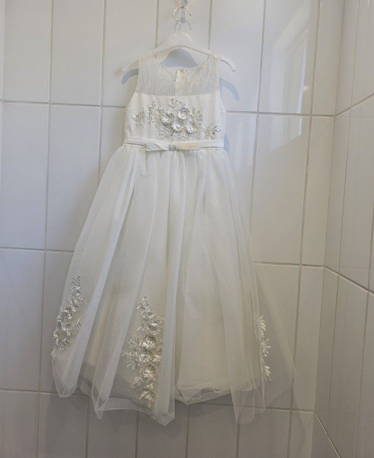 Flower Girl Dress (Great Condition)