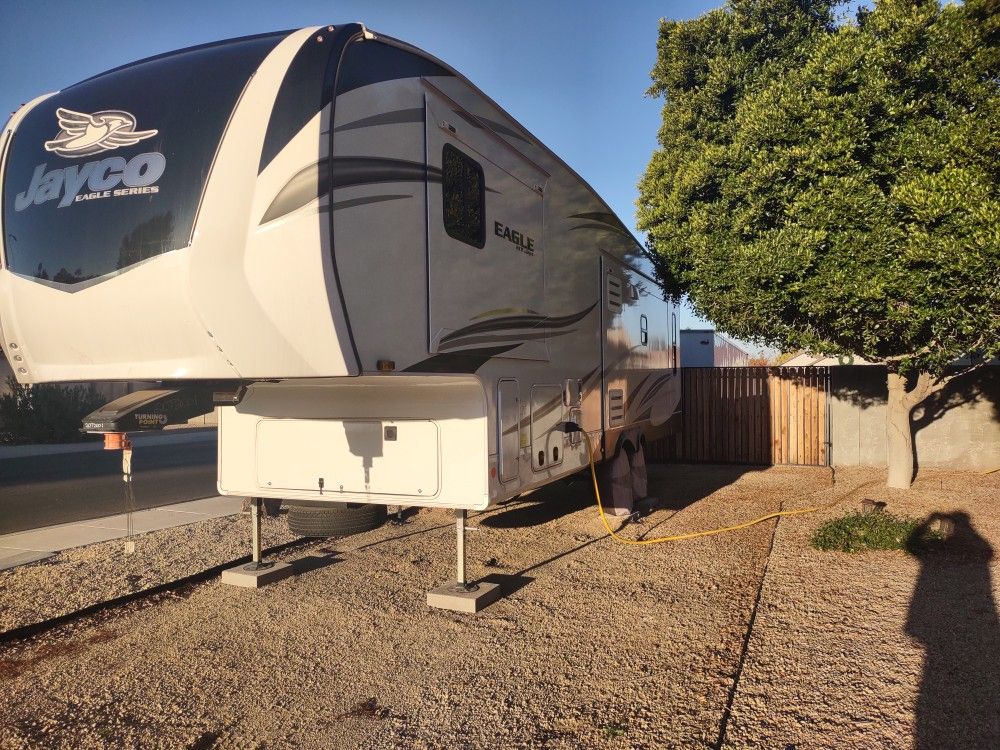 2021 Jayco 30.5ckts