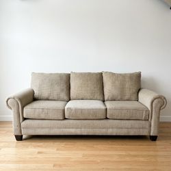 Couch And Lace Seat Sofa 
