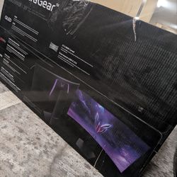 LG UltraGear OLED 39” curved Gaming monitor 39GS95QE