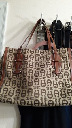 Esta muy bonita $ 15