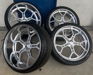Intro Tucker Staggered 22x9 - 22x12 5x5 With 265/35/22 - 295/30/24 Tires 🔥🔥🔥