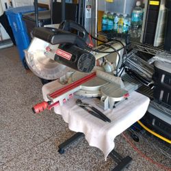 Sliding Miter Saw