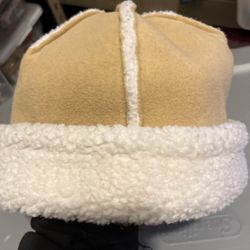 Warm beanie . One Size