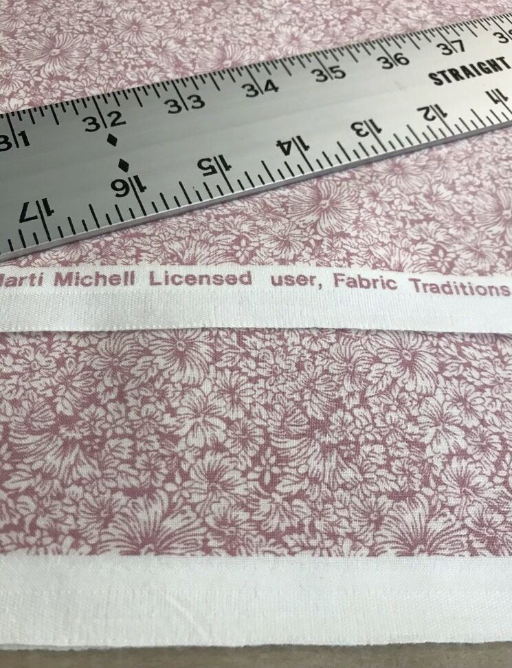 FABRIC Marti Mitchell Floral Cotton Material