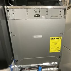 Miele Dishwasher – Model G 7193 SCVi – Panel Ready – Open Box