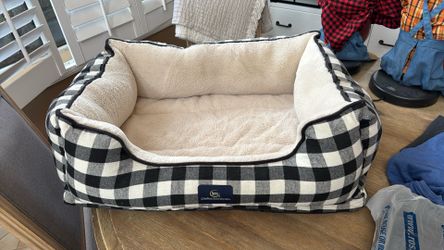 Dog Bed 3X2 Feet Brand New