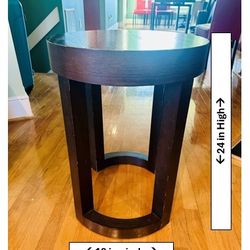 Round end table