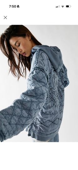 Free people thick cotton hoodie Heavy embroidery almost brand new, no signs of use, very soft cotton