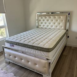 Queen Size Mattress With Bedframe Included 
