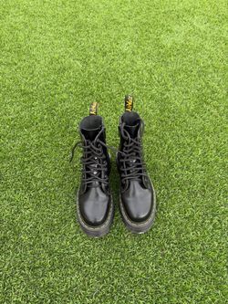 Dr. Martens Jadon Smooth Leather Platform Boots - Size US Women’s 6 - Like New