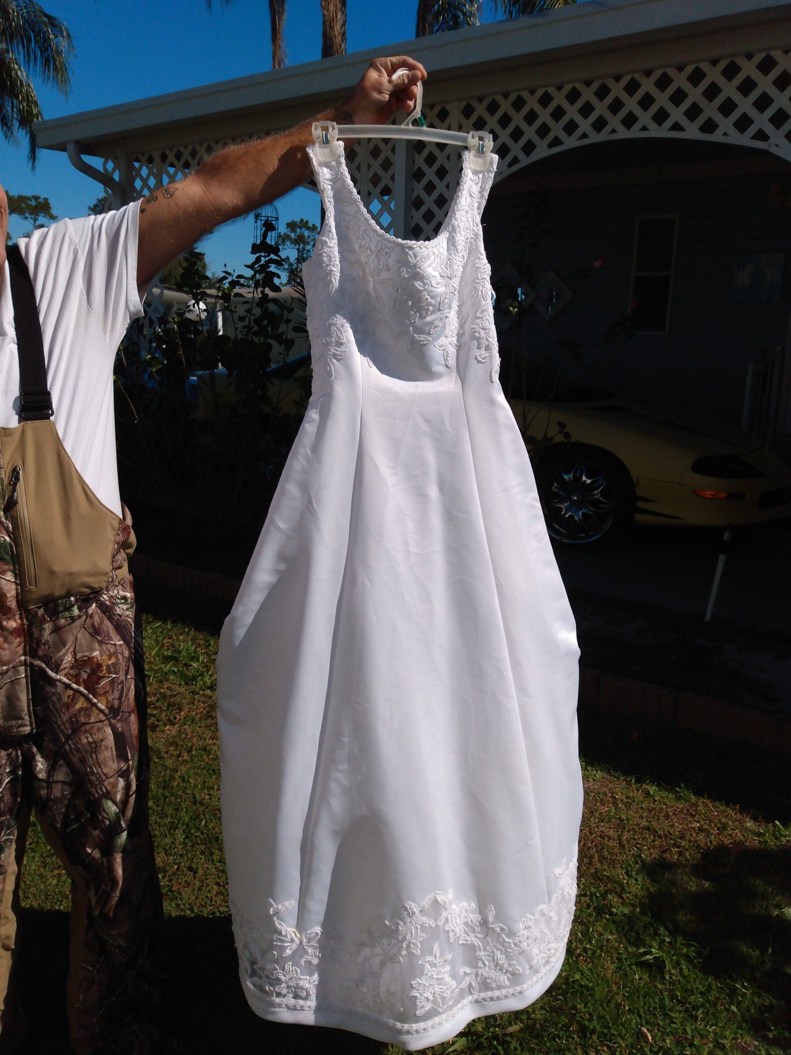 Gloria Vanderbilt wedding dress