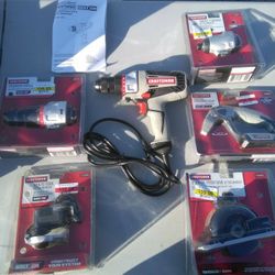 CRAFTSMAN MULTI TOOL 7 ATTACHMENTS. READ DETAILS 