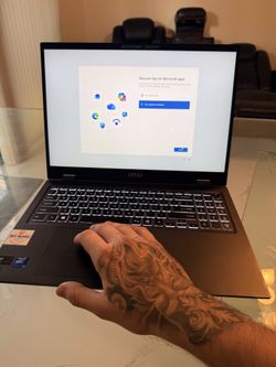 MSI - Prestige 16" Laptop - Intel Evo Edition - Intel Core Ultra 9 - Intel ARC Graphics with 16GB Memory - 1TB SSD - Stellar Gray