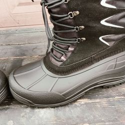 Brand New Insulated Waterproof Boots Size 10 Nothing Wrong With Them They'd Never Been Worn $35