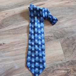Ties To Nature Blue Multicolor Bats Chain Silk Necktie